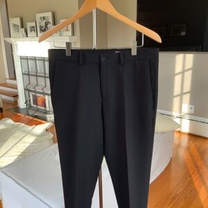 Zara Men’s Classic Black Trousersin 30/30